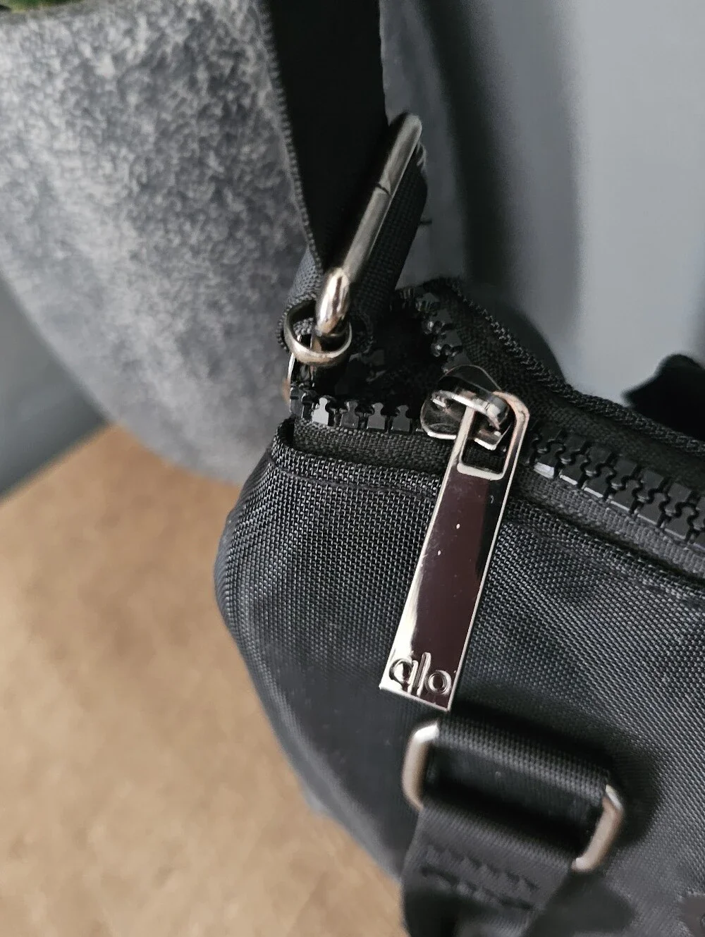 Alo Mini Mesh Handbag